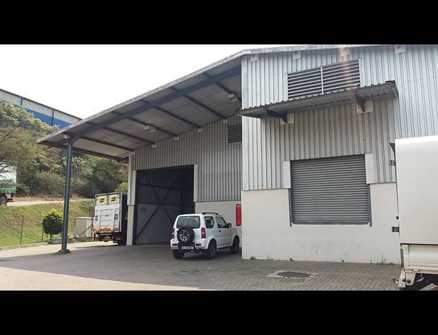 1,087M² FACTORY RENTED IN MAHOGANY RIDGE